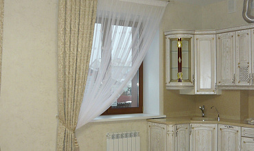 Пошив штор на тесьме в кухне в стиле "Классика"