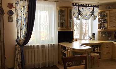 Пошив штор на люверсах в кухне в стиле "Эклектика"