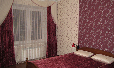 Пошив штор с ламбрекеном в спальне в стиле "Неоклассика"