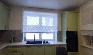 Пошив штор в кухне в загородном доме в стиле "Неоклассика"