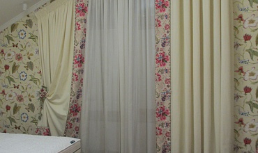Пошив штор на тесьме в спальне в стиле "Прованс"