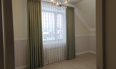 Пошив штор на тесьме в гостиной в загородном доме в стиле "Современный"