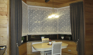 Пошив римских штор в столовой в стиле "Кантри"