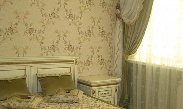 Пошив штор на тесьме в спальне в стиле "Прованс"