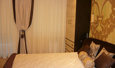 Пошив штор на тесьме в спальне в стиле "Неоклассика"