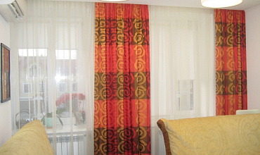 Пошив штор на тесьме в гостиной в стиле "Хай-тек"