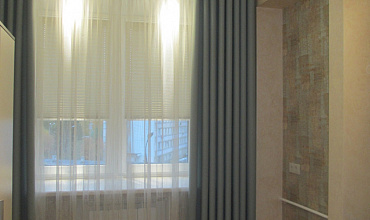 Пошив штор на люверсах в гостиной в "Хай-тек"