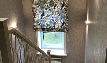 Пошив римских штор в холле в стиле "Эклектика"